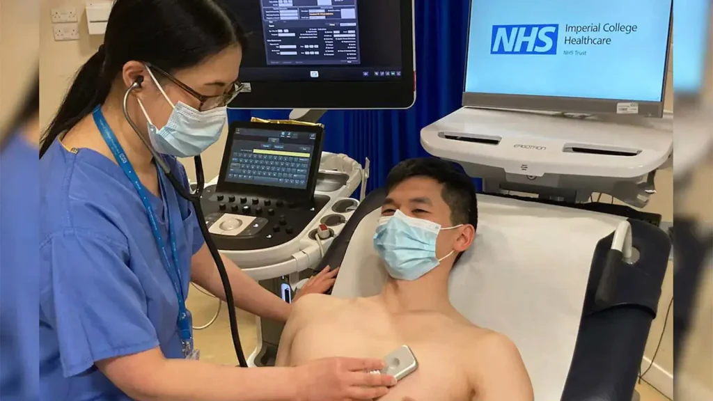 گوشی پزشکی مجهز به AI