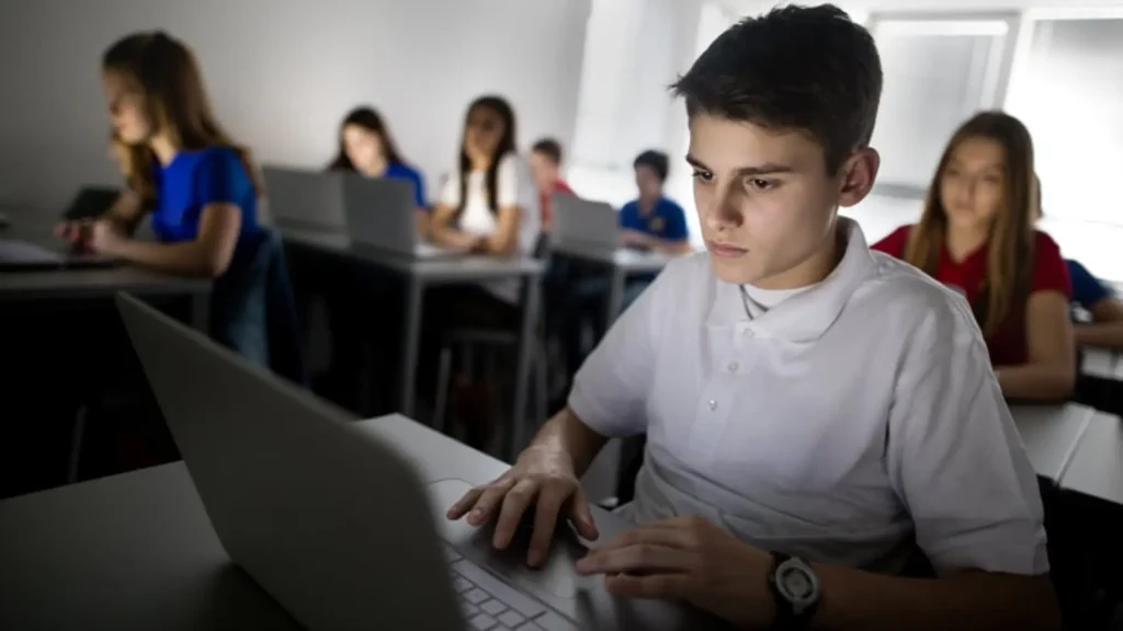 مدرسه هوش مصنوعی