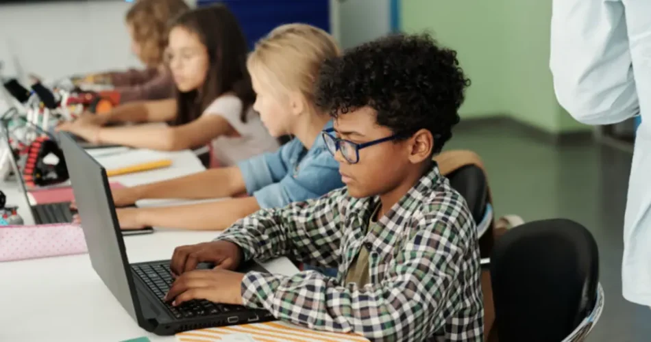 مدرسه هوش مصنوعی آلفا