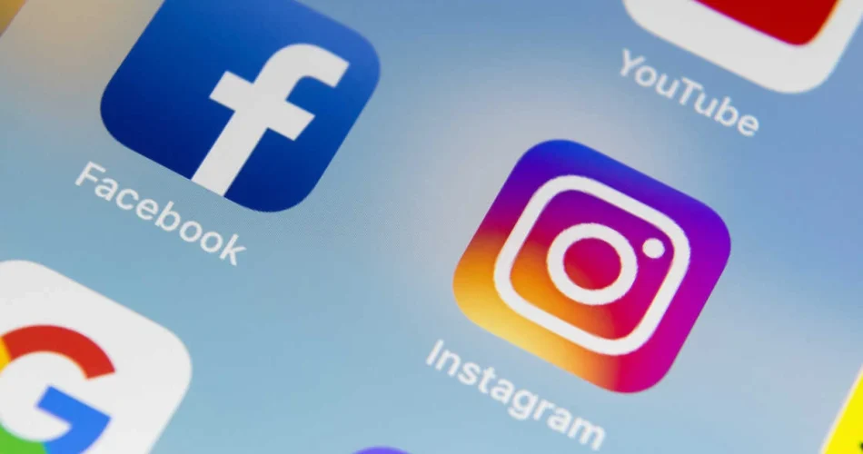 لوگوی اینستاگرام و فیسبوک